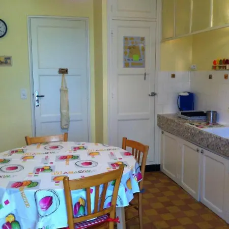 Bormes-les-mimosas, 3 Pieces, 6 Personnes - Fr-1-251-1 דירה *