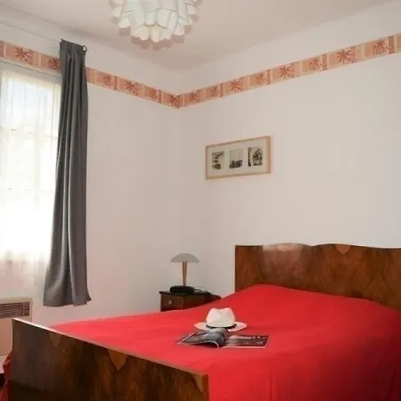 Bormes-les-mimosas, 3 Pieces, 6 Personnes - Fr-1-251-1 *